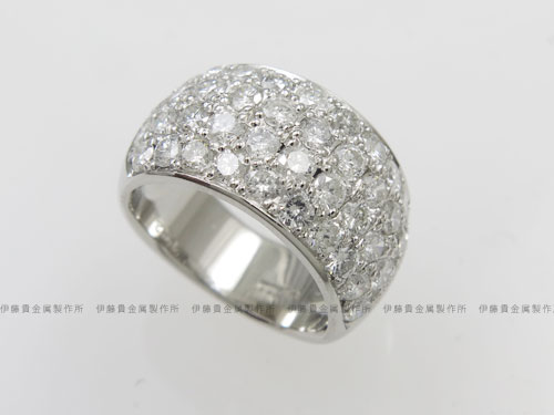 ピアス1組でリングとピアス