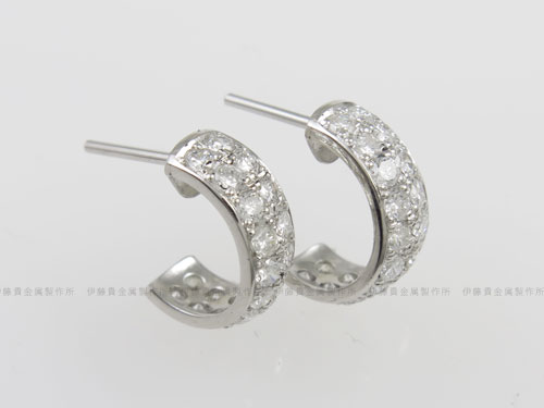 ピアス1組でリングとピアス
