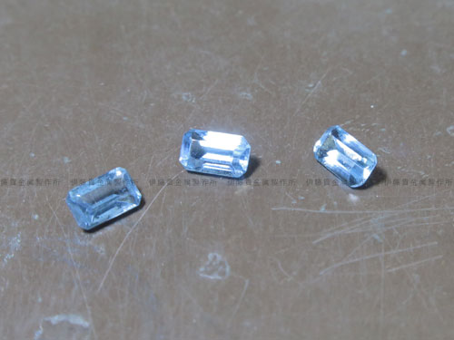 ブルートパーズで３種類デザインのリング