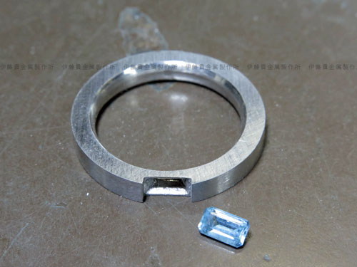 ブルートパーズで３種類デザインのリング