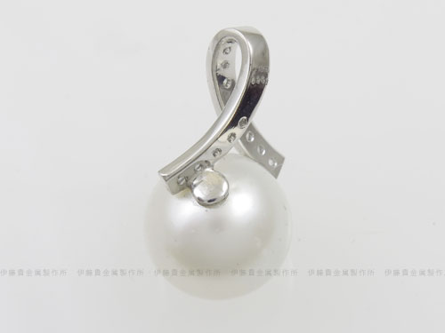 南洋パールのペンダントトップ