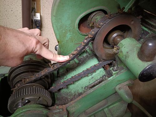 純正部品が無い旋盤