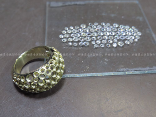 K18YGパヴェ留めリング製作